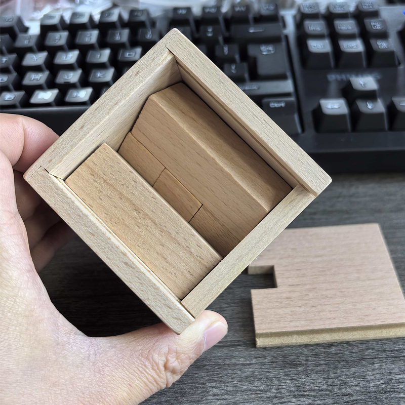 صندوق ألغاز خشبي سحري للذكاء ا - مراجعة Wooden Puzzle Kids وسعره