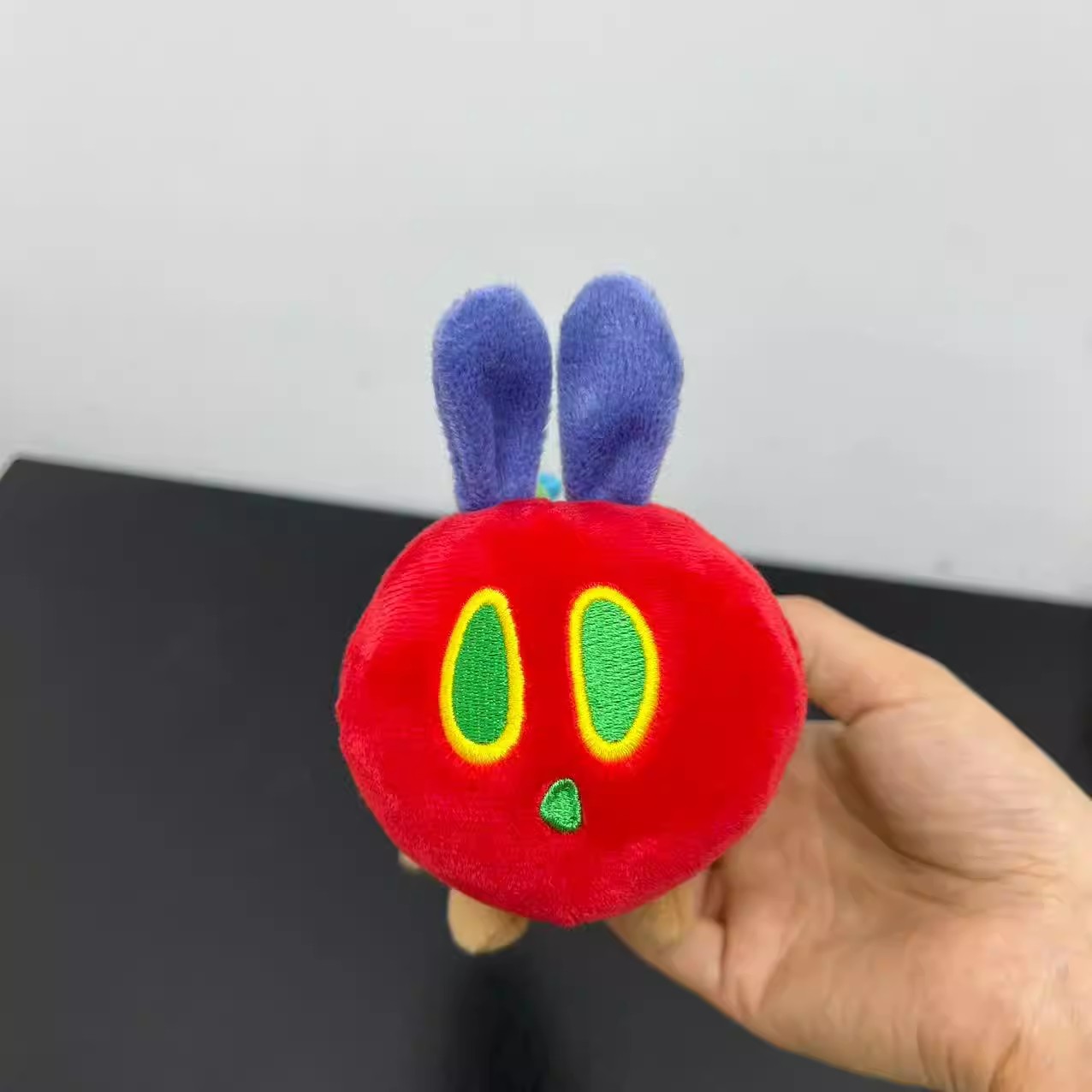 كتب لطيفة كاتربيلر جائع جدا تغ - مراجعة Kids Toys Very وسعره