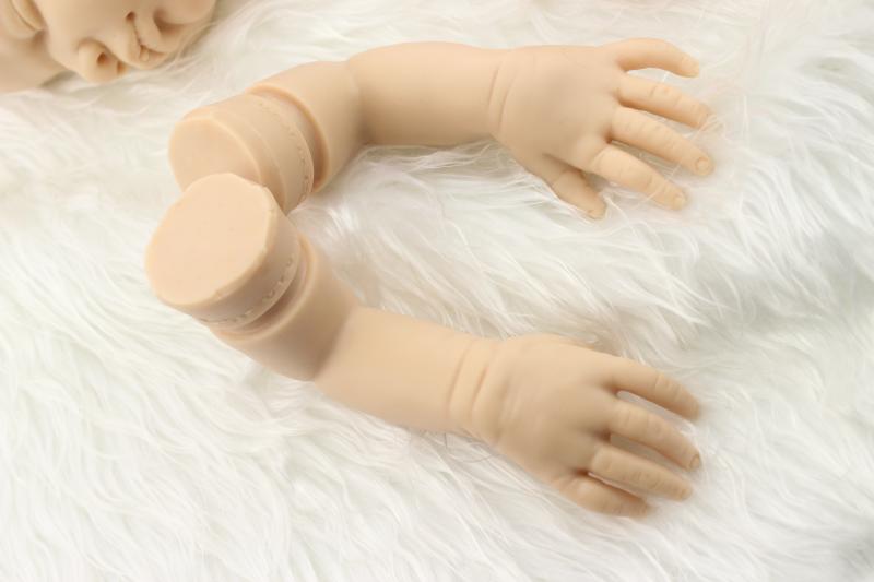 دمية طفل ريبورن نادرة من السيل - مراجعة Kids Toys Very وسعره